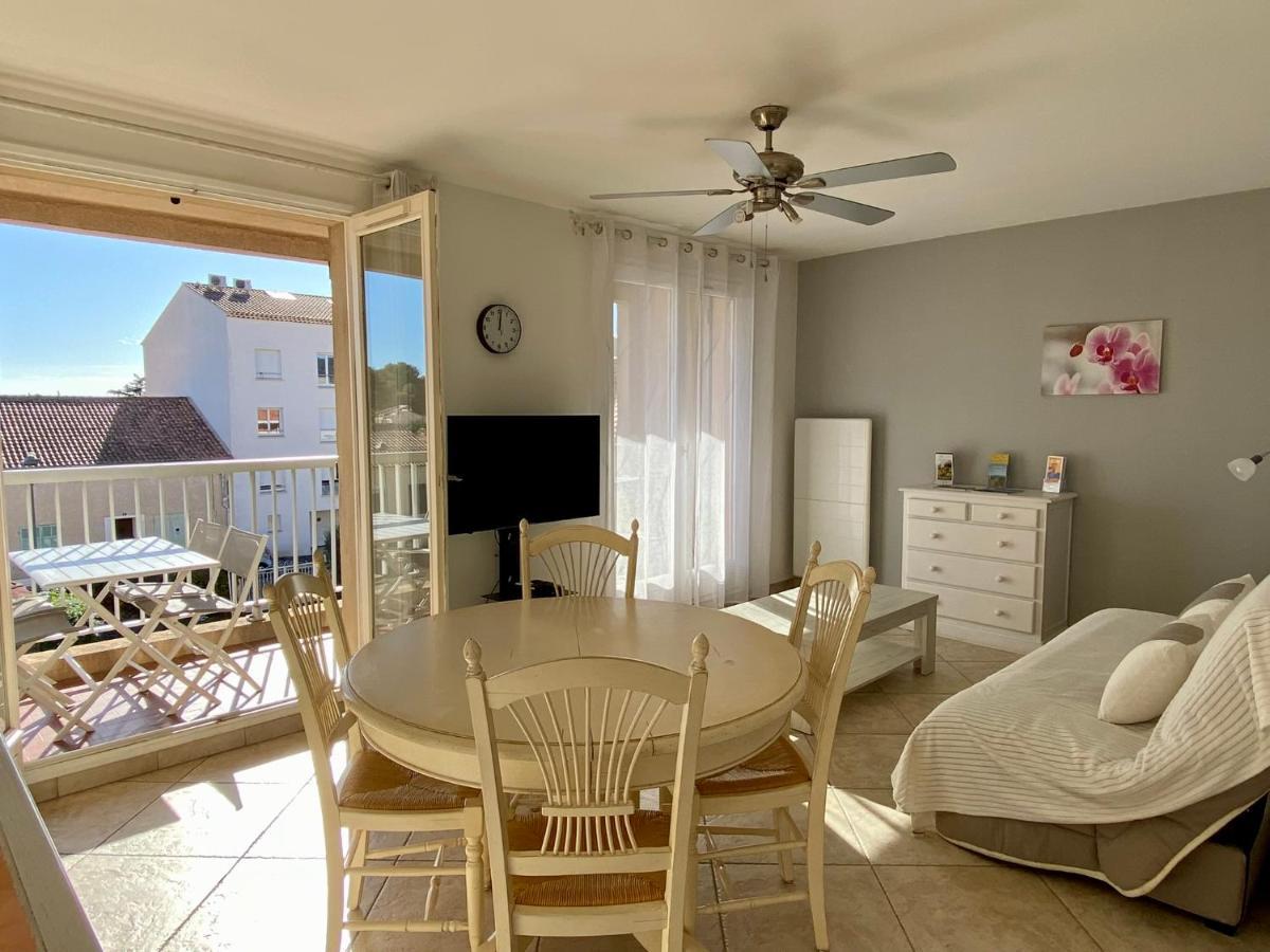 Les Locations Cinaureva "Les Iles D'Or" Apartamento La Londe-les-Maures Exterior foto